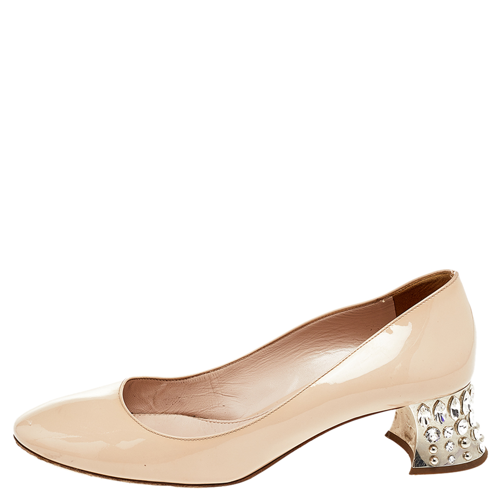 

Miu Miu Beige Patent Leather Crystal Embellished Block Heel Pumps Size