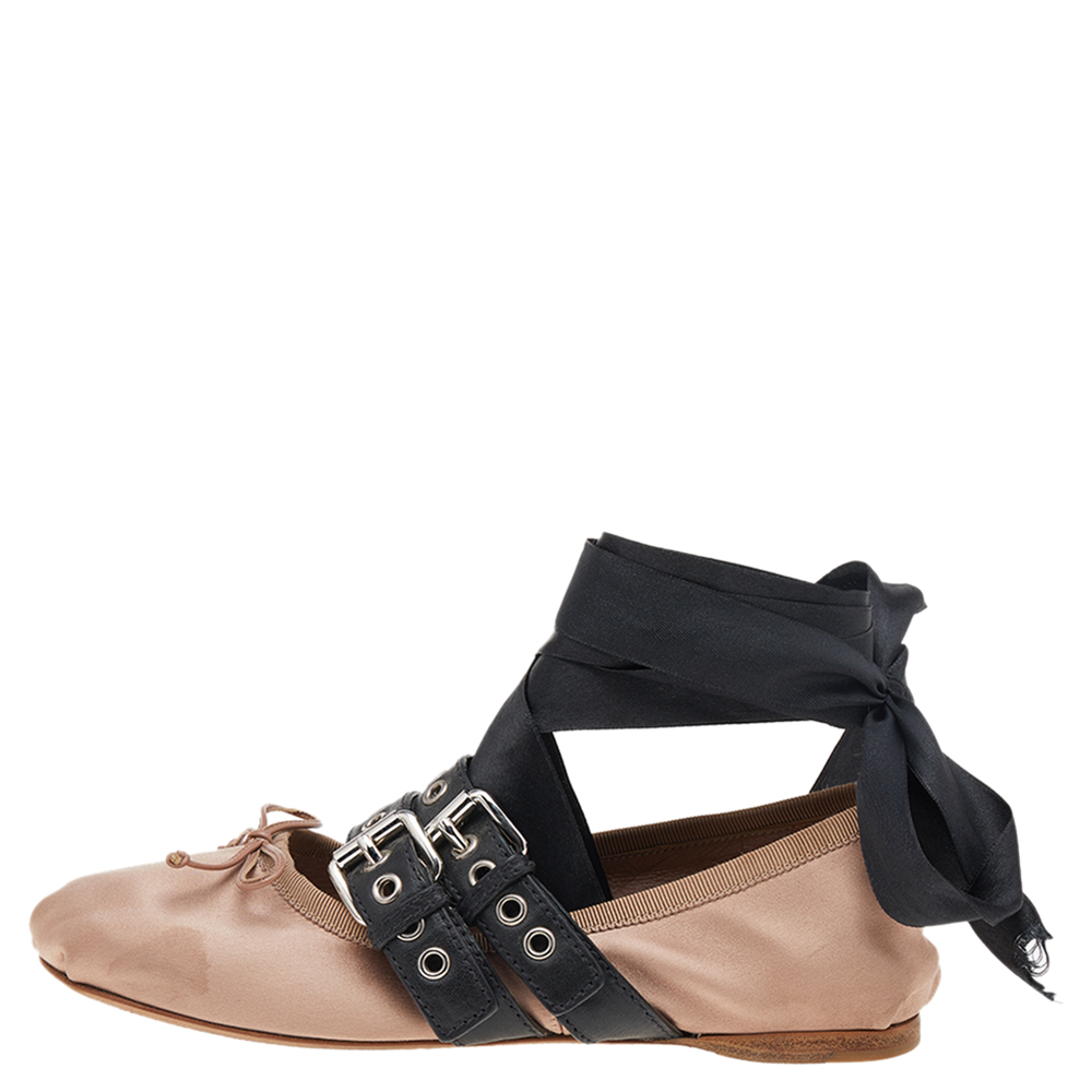 

Miu Miu Beige/Black Leather Buckle Bow Ballet Flats Size