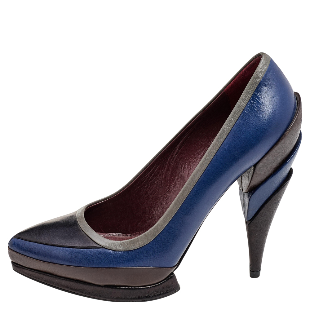 

Miu Miu Tricolor Leather Pumps Size, Blue