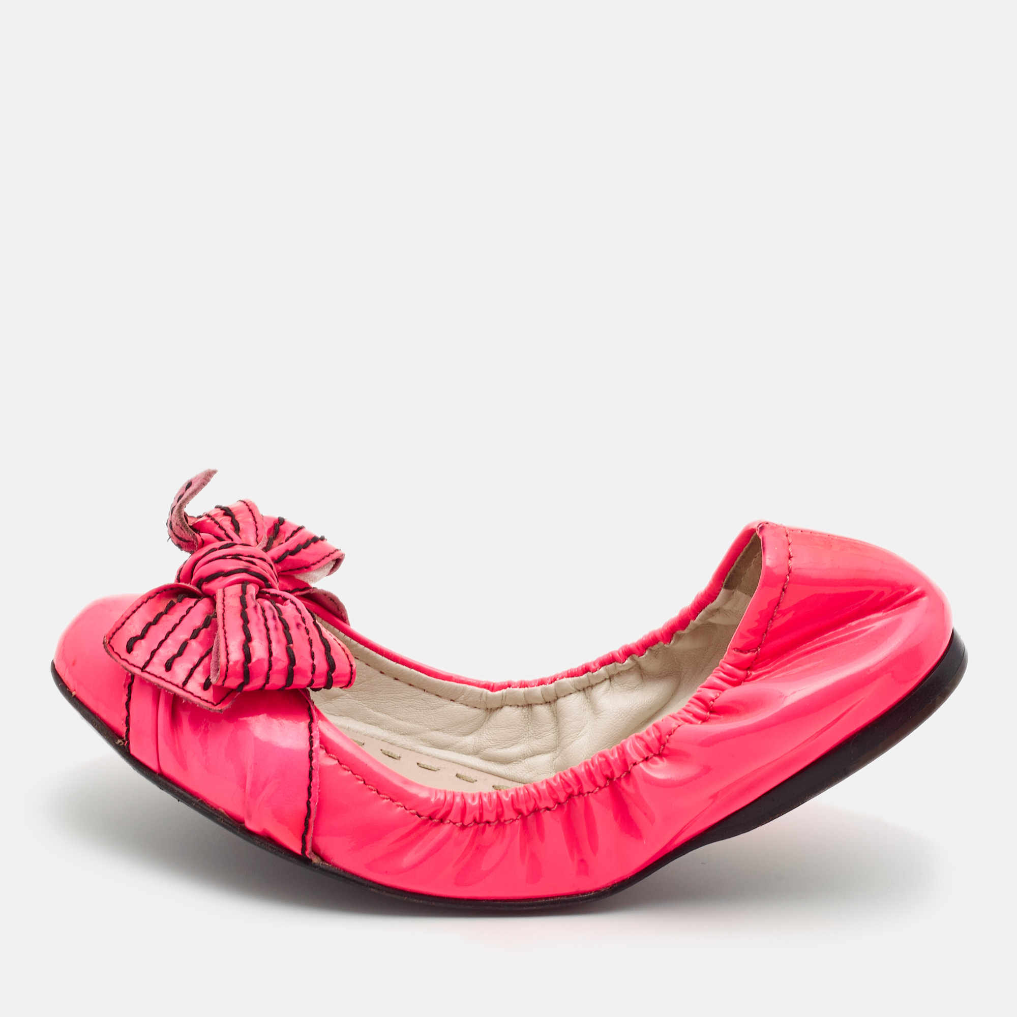 

Miu Miu Pink Patent Leather Bow Scrunch Ballet Flats Size