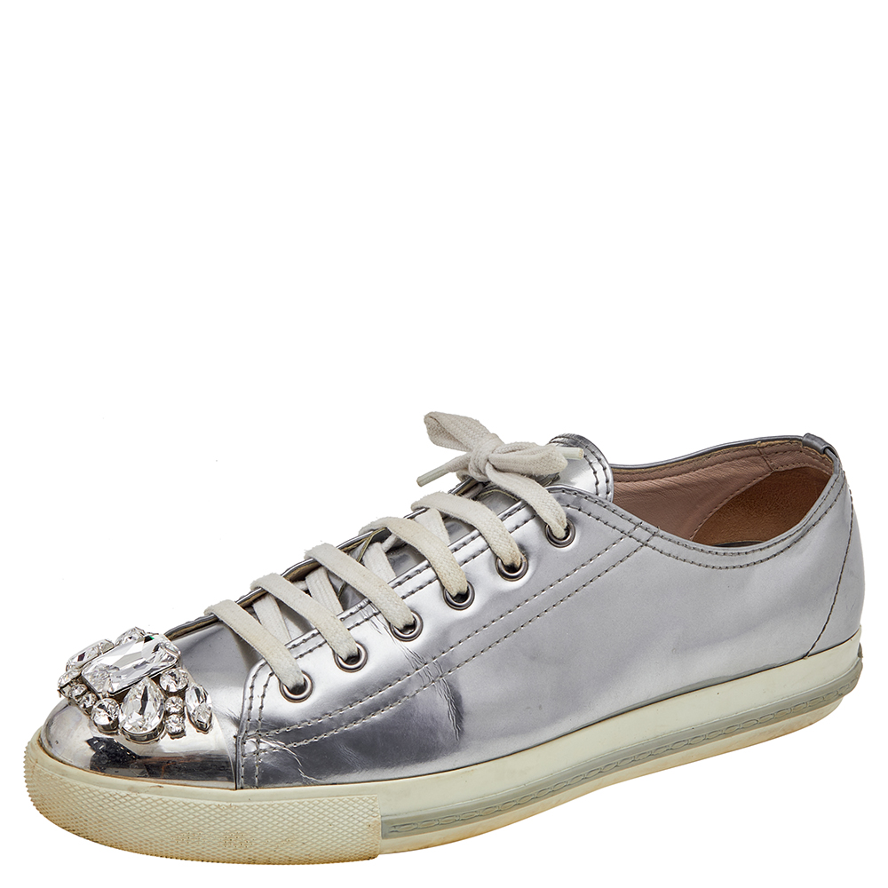 

Miu Miu Silver Patent Leather Crystal Embellished Low Top Sneakers Size