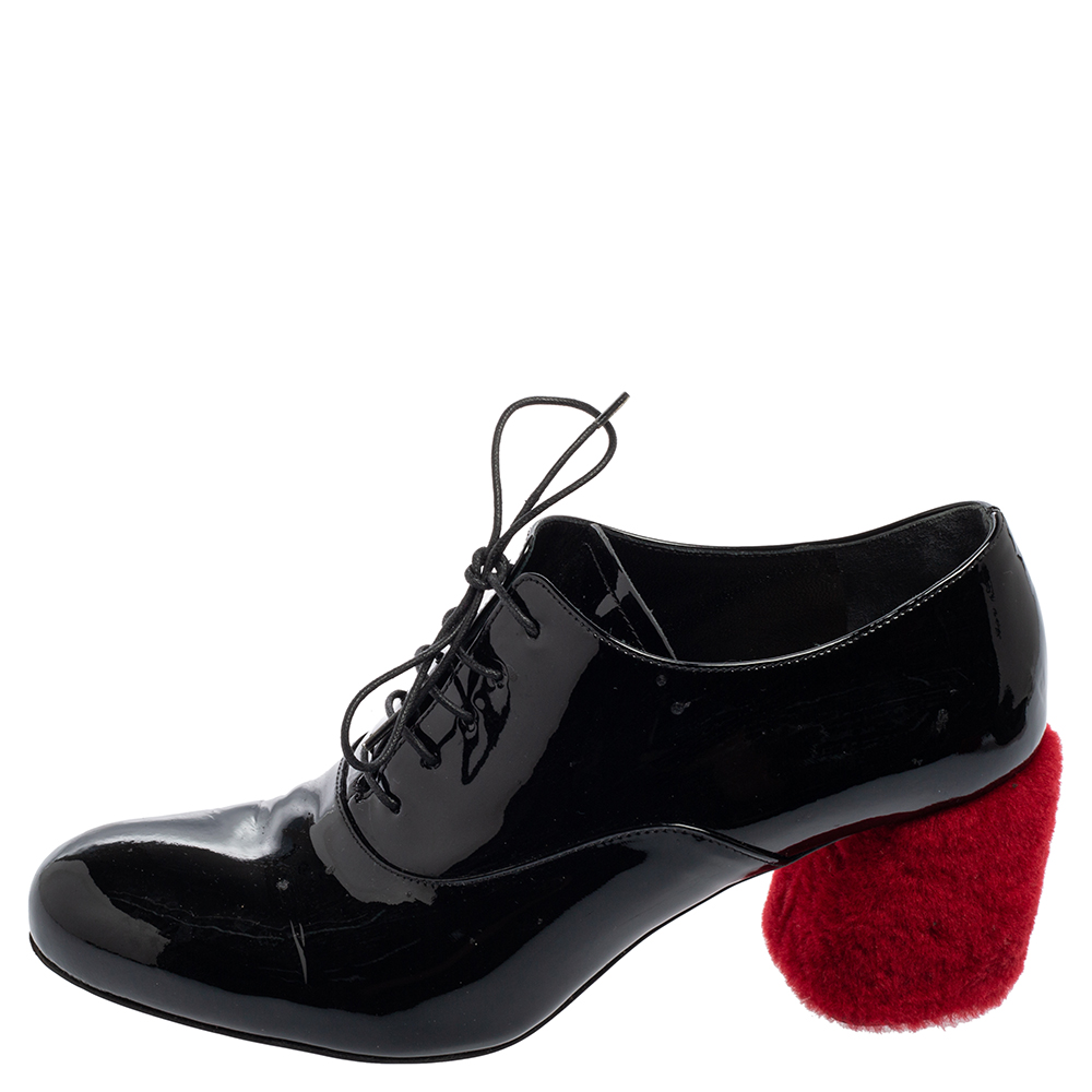 

Miu Miu Black Patent Leather Shearling Heel Lace-Up Oxfords Size