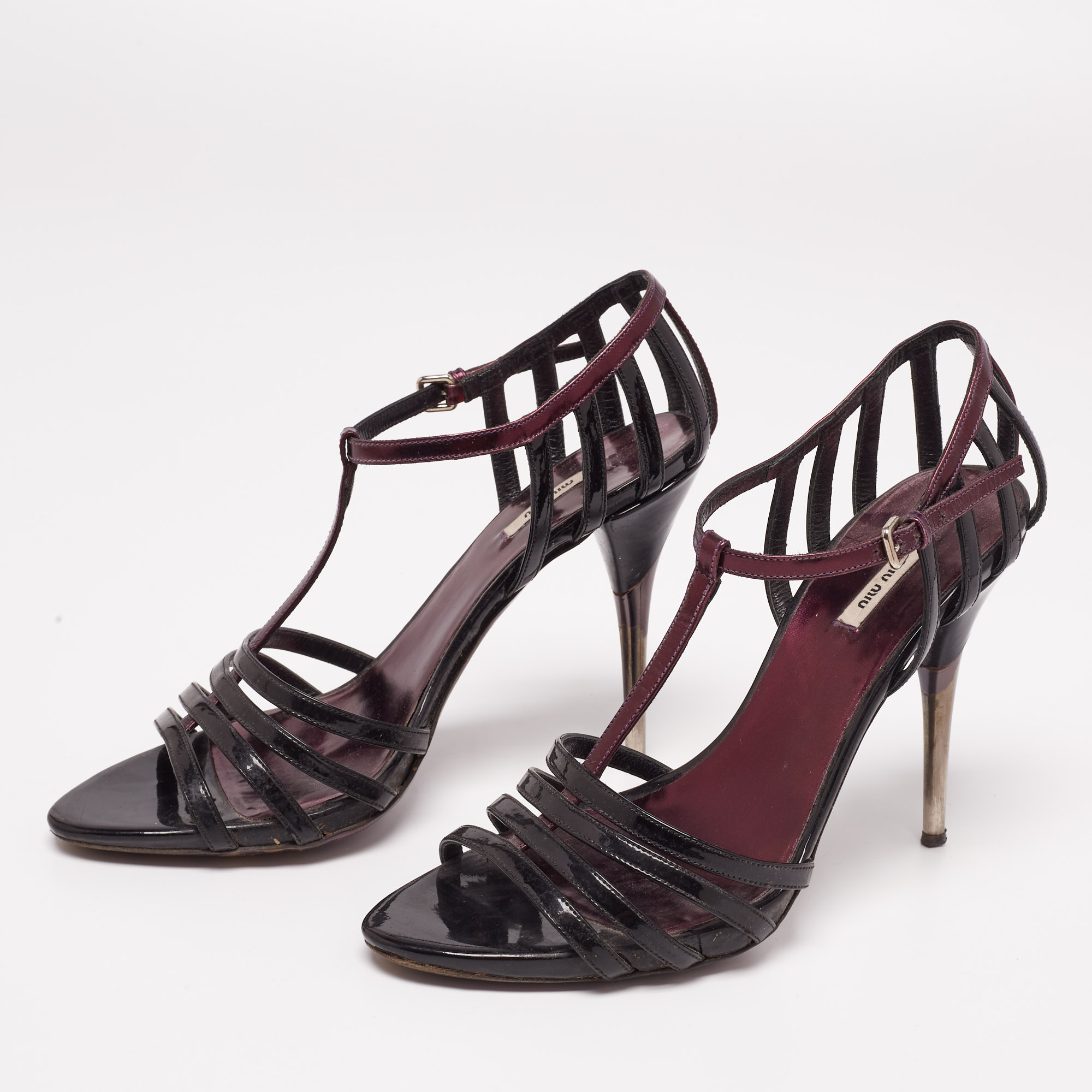 

Miu Miu Black/Purple Patent and Leather Strappy Sandals Size