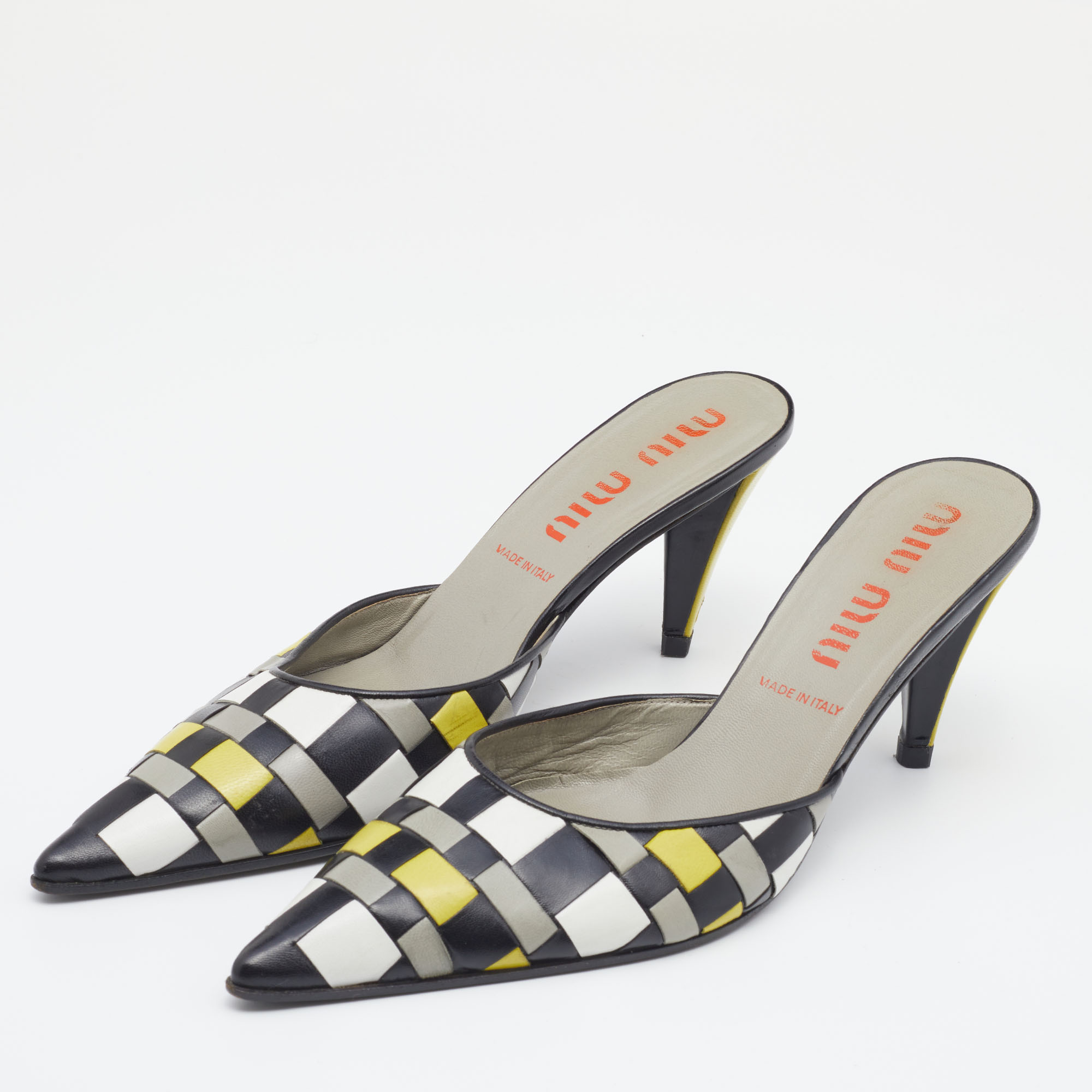 

Miu Miu Multicolor Woven Leather Pointed Toe Mules Size