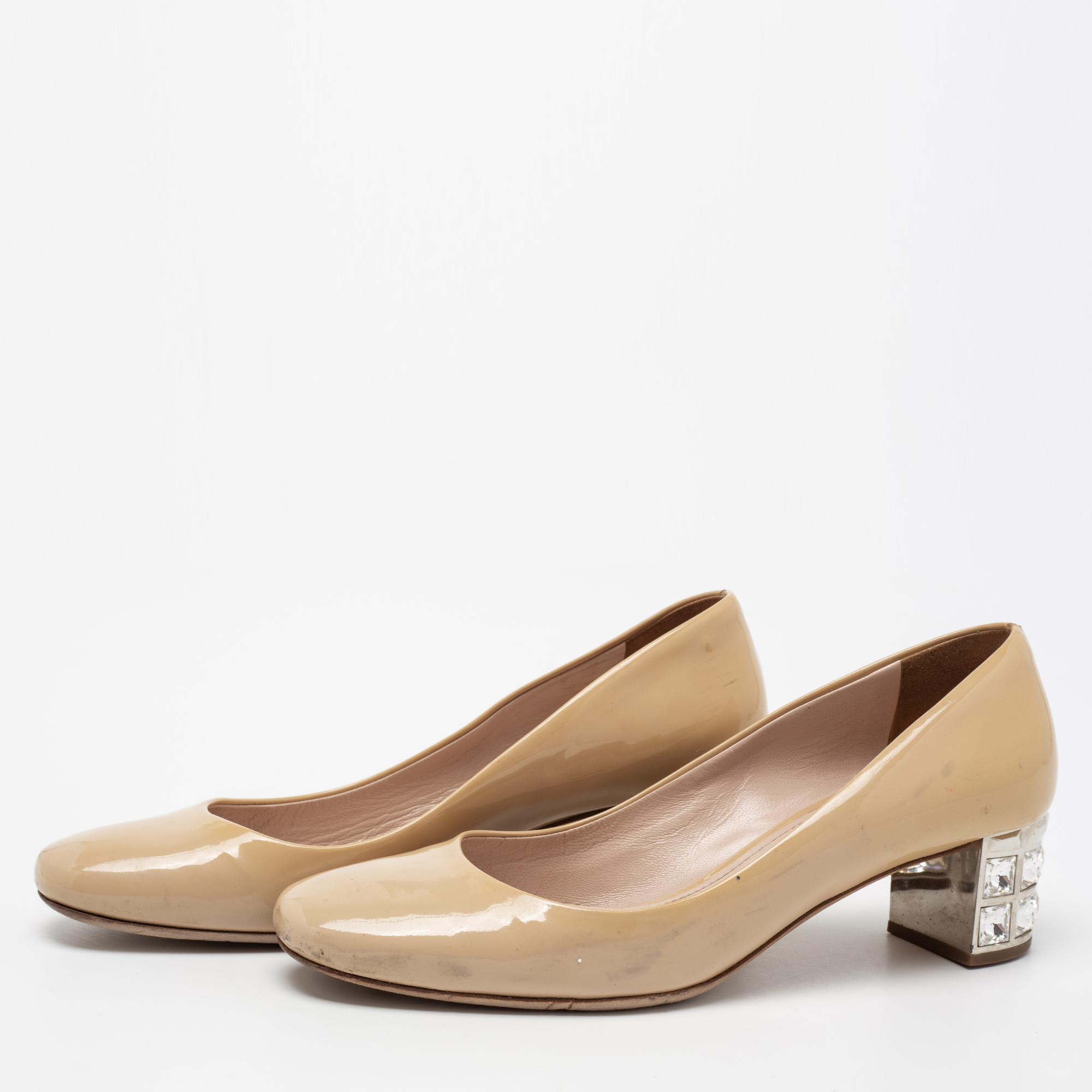 

Miu Miu Beige Patent Leather Crystal Block Heel Pumps Size