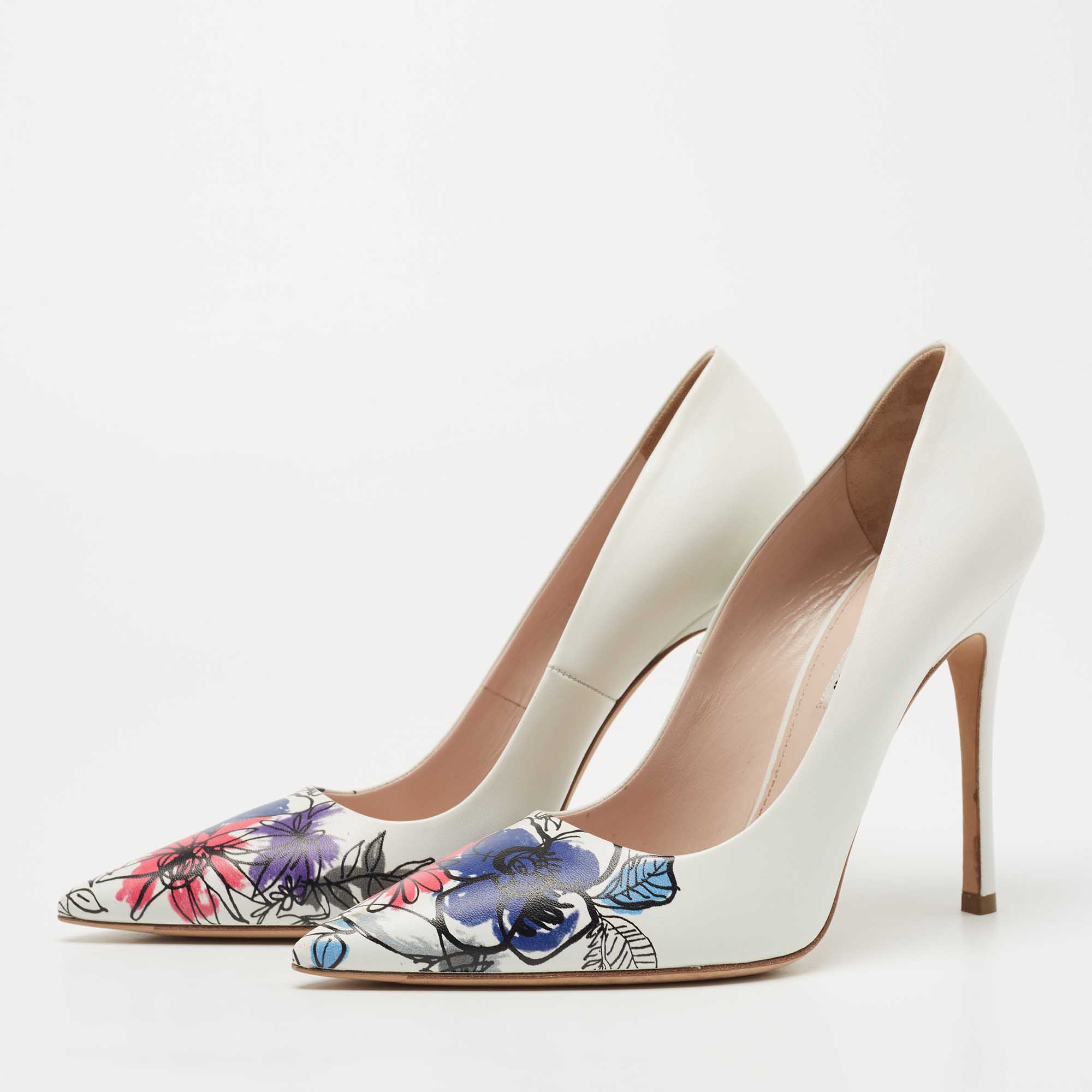 

Miu Miu White Leather Floral Print Pumps Size