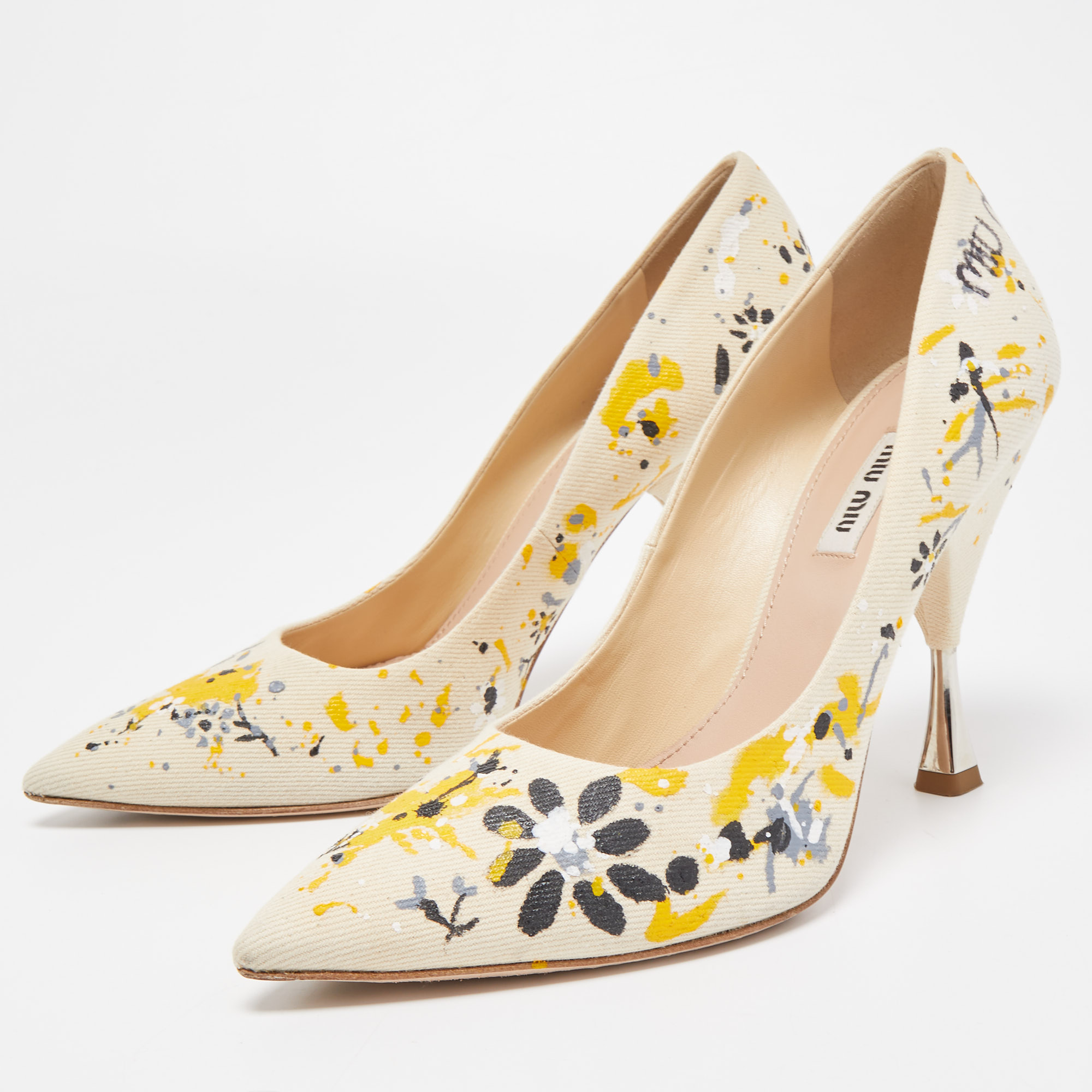 

Miu Miu Cream Canvas Floral Print Pointed Toe Platform Pumps Size