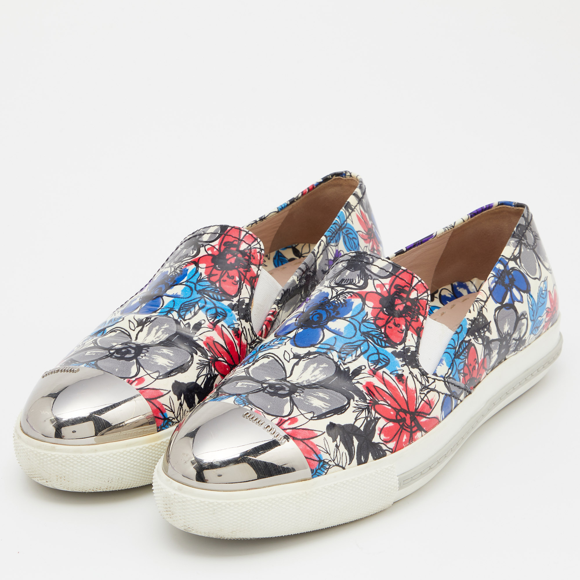 

Miu Miu Multicolor Printed Patent Leather Metal Cap Toe Slip On Sneakers Size