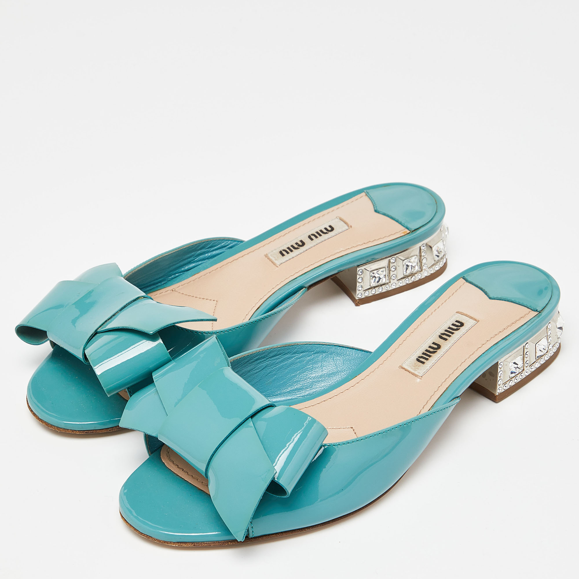 

Miu Miu Green Patent Leather Bow Crystal Embellished Heel Slide Sandals Size