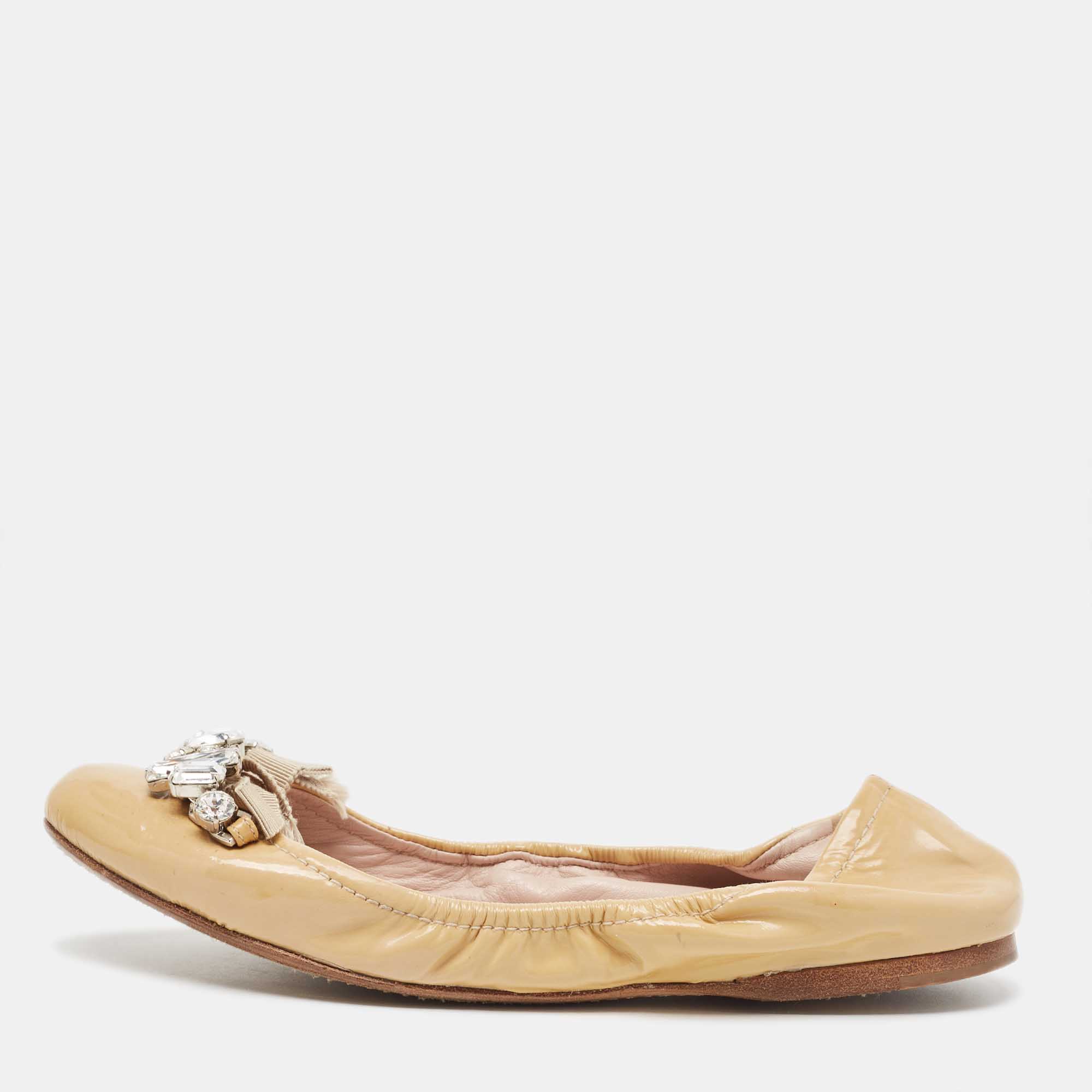 Pre-owned Miu Miu Beige Patent Leather Crystal Embellished Ballet Flats Size 39