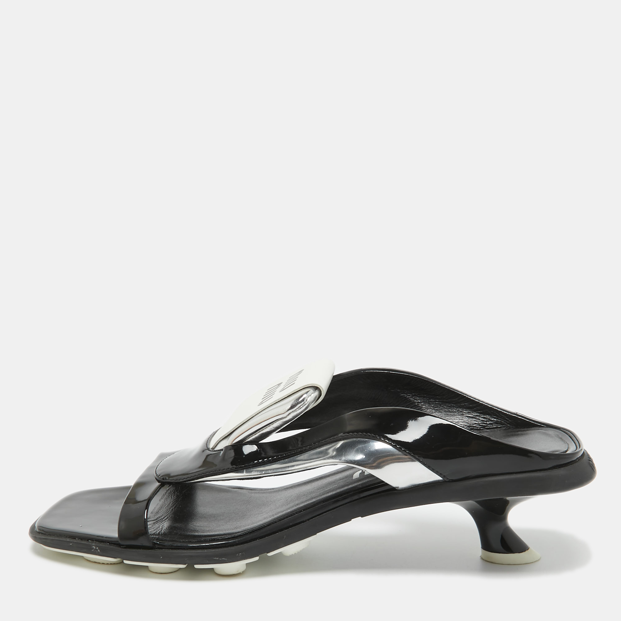 

Miu Miu Black/White Patent and Leather Logo Slide Sandals Size