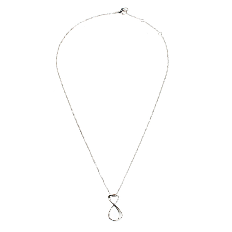 

Montblanc Infiniment Vôtre Silver Pendant Necklace