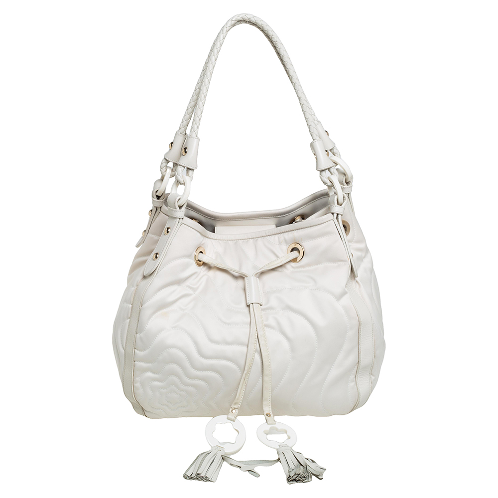 Shaped beautifully this bag comes in a white hue and is waiting to be grabbed. Whether you are always on the go love going out or want something reasonable and stylish for everyday wear Montblanc offers a selection of wear with everything bags. Grab this nylon and leather Starisma Dalila hobo bag now
