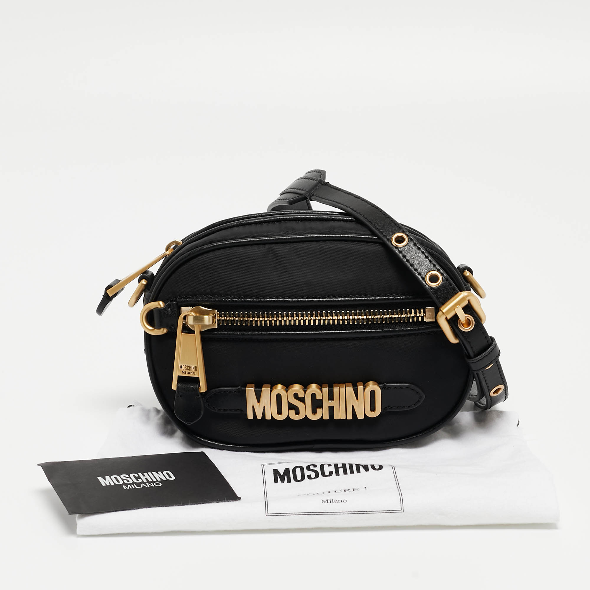 Belt on sale bag moschino