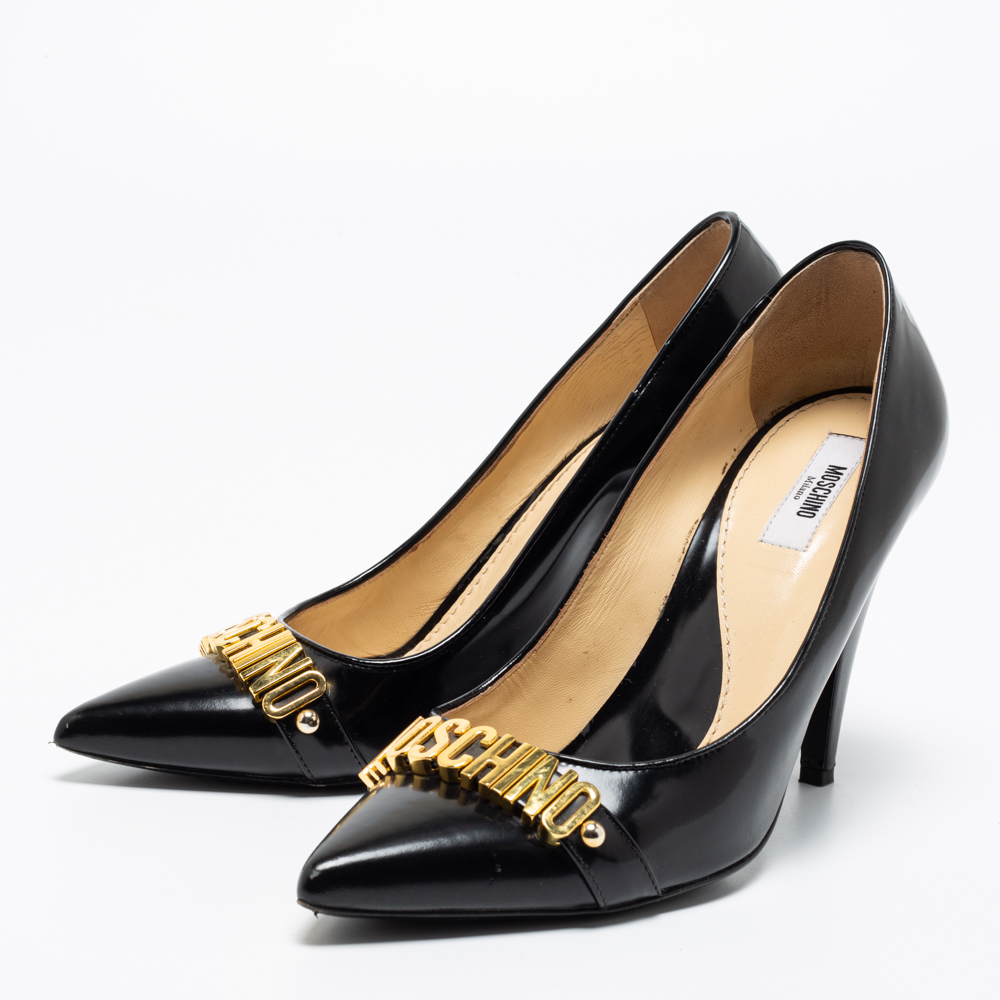

Moschino Black Leather Logo Buckle Pointed-Toe Pumps Size