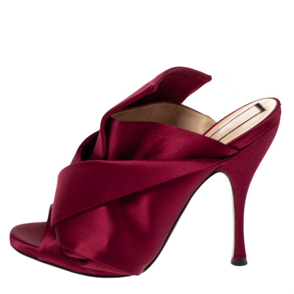 

N°21 Burgundy Satin Ronny Pleated Mules Size