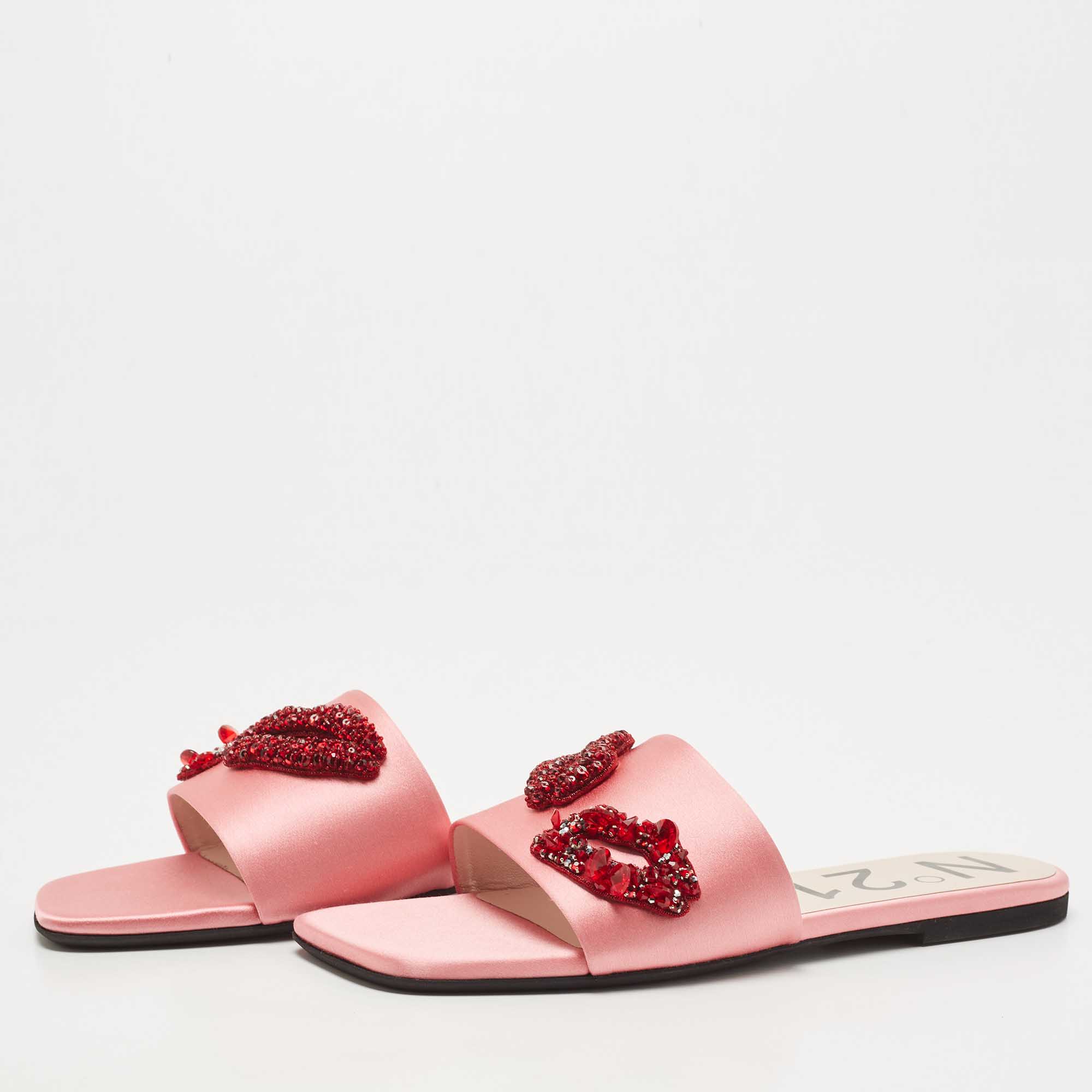 

Nº21 Pink Satin Embellished Flat Slides Size