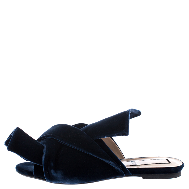 

N21 Dark Blue Velvet Knot Flat Mules Size