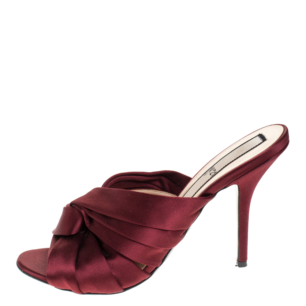 

N21 Burgundy Satin Knot Open Toe Sandals Size