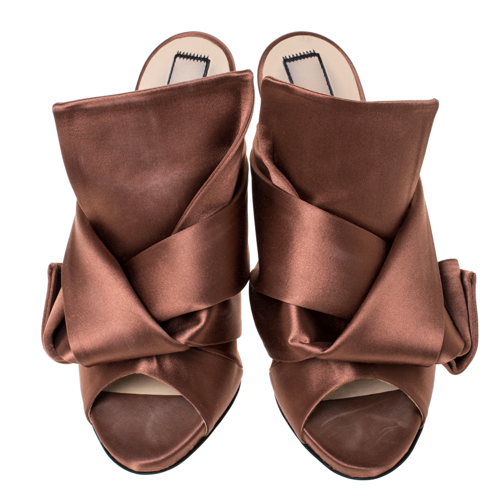 

N°21 Metallic Brown Satin Ronny Pleated Mules Size