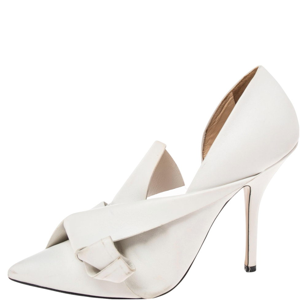 

Nº21 White Leather Knot Pointed Toe Pumps Size