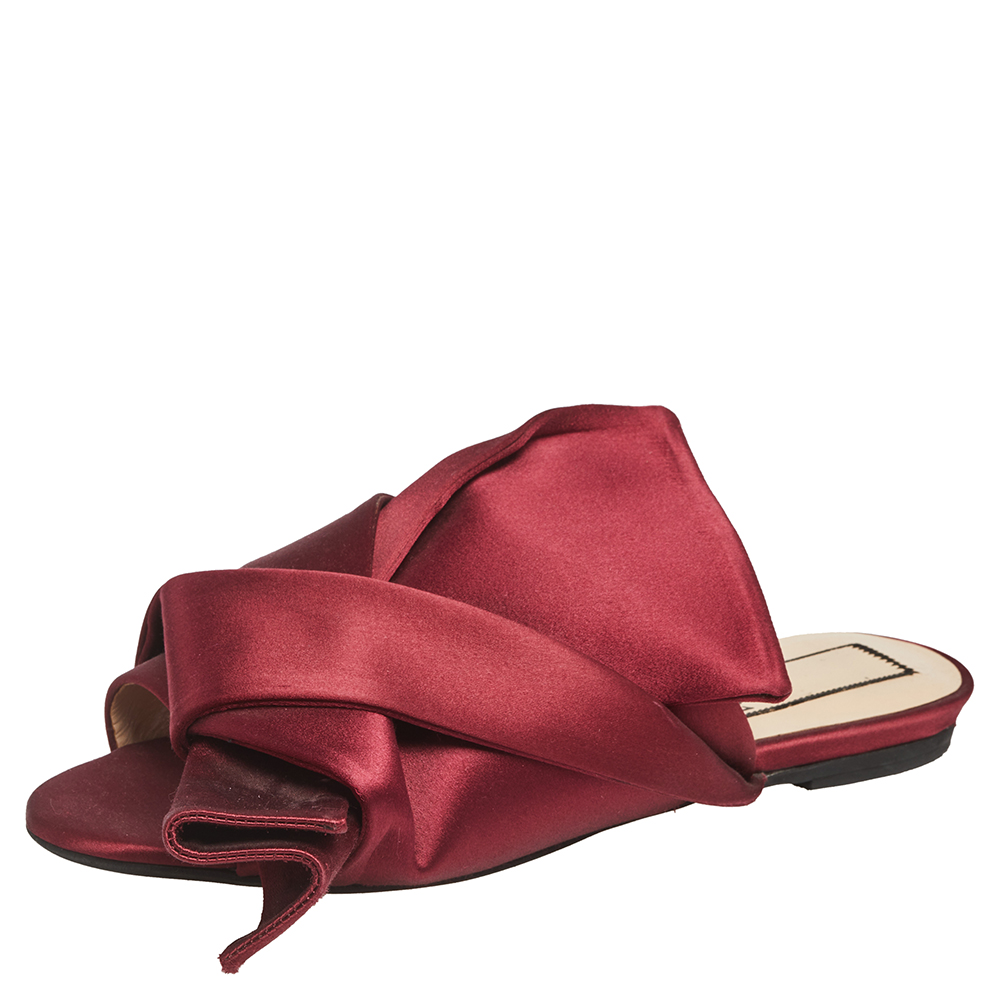 Pre-owned N°21 Nº21 Burgundy Satin Knot Flat Mules Size 37.5