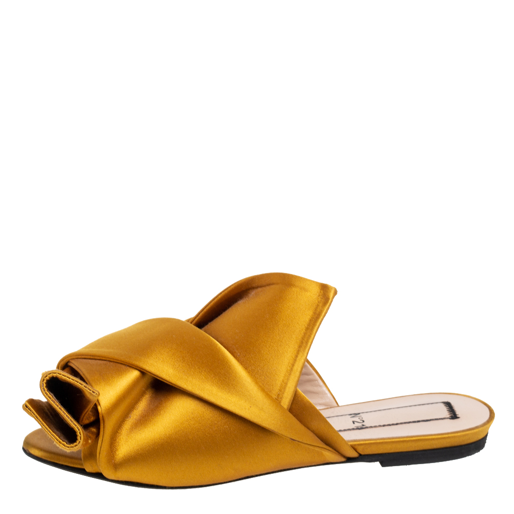 

Nº21 Mustard Yellow Satin Knot Flat Mules Size