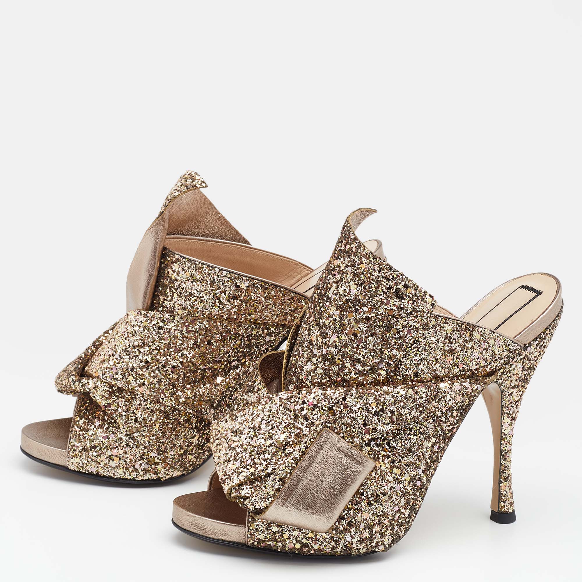 

Nº21 Gold Glitter and Leather Knot Sandals Size