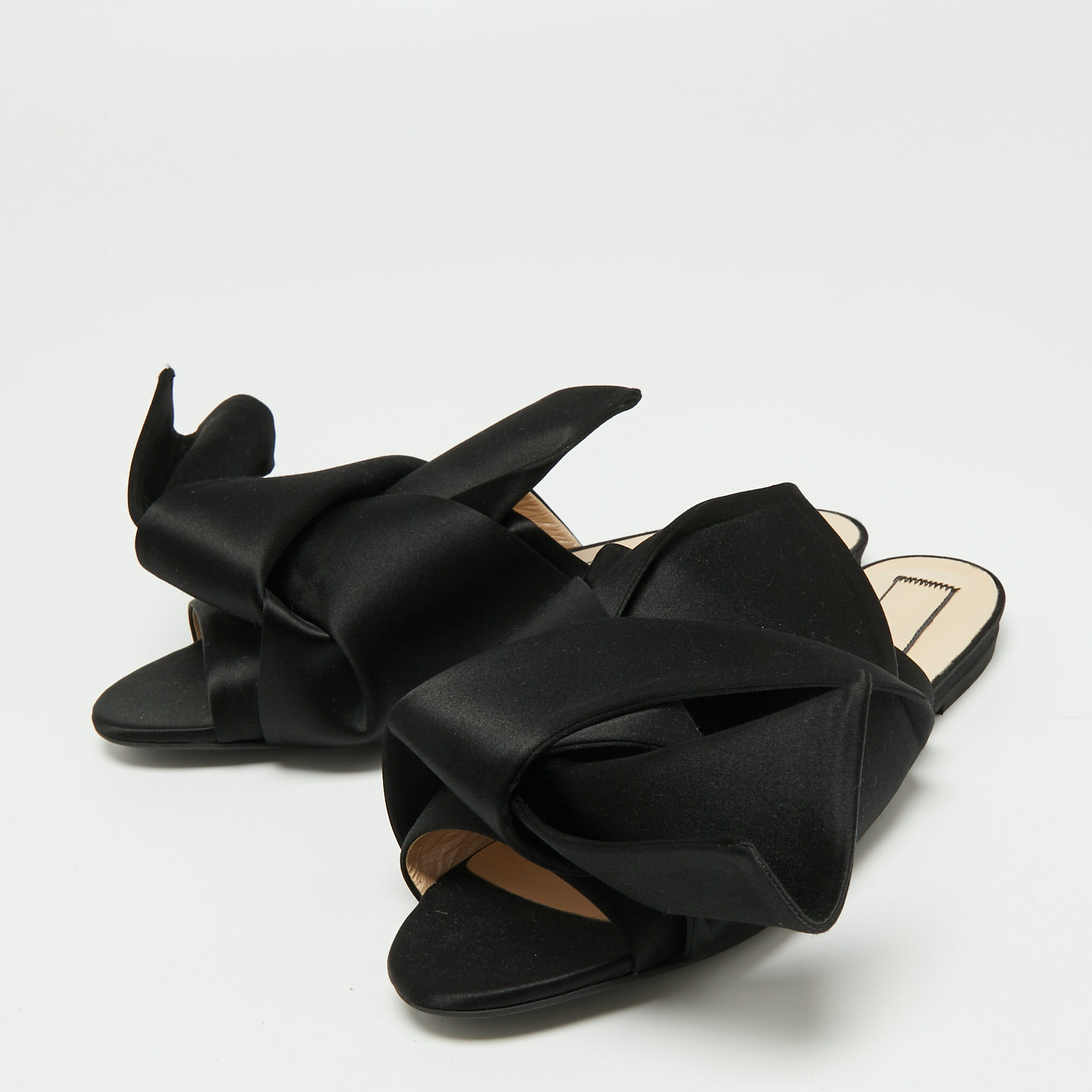 

Nº21 Black Satin Knot Flat Mules Size