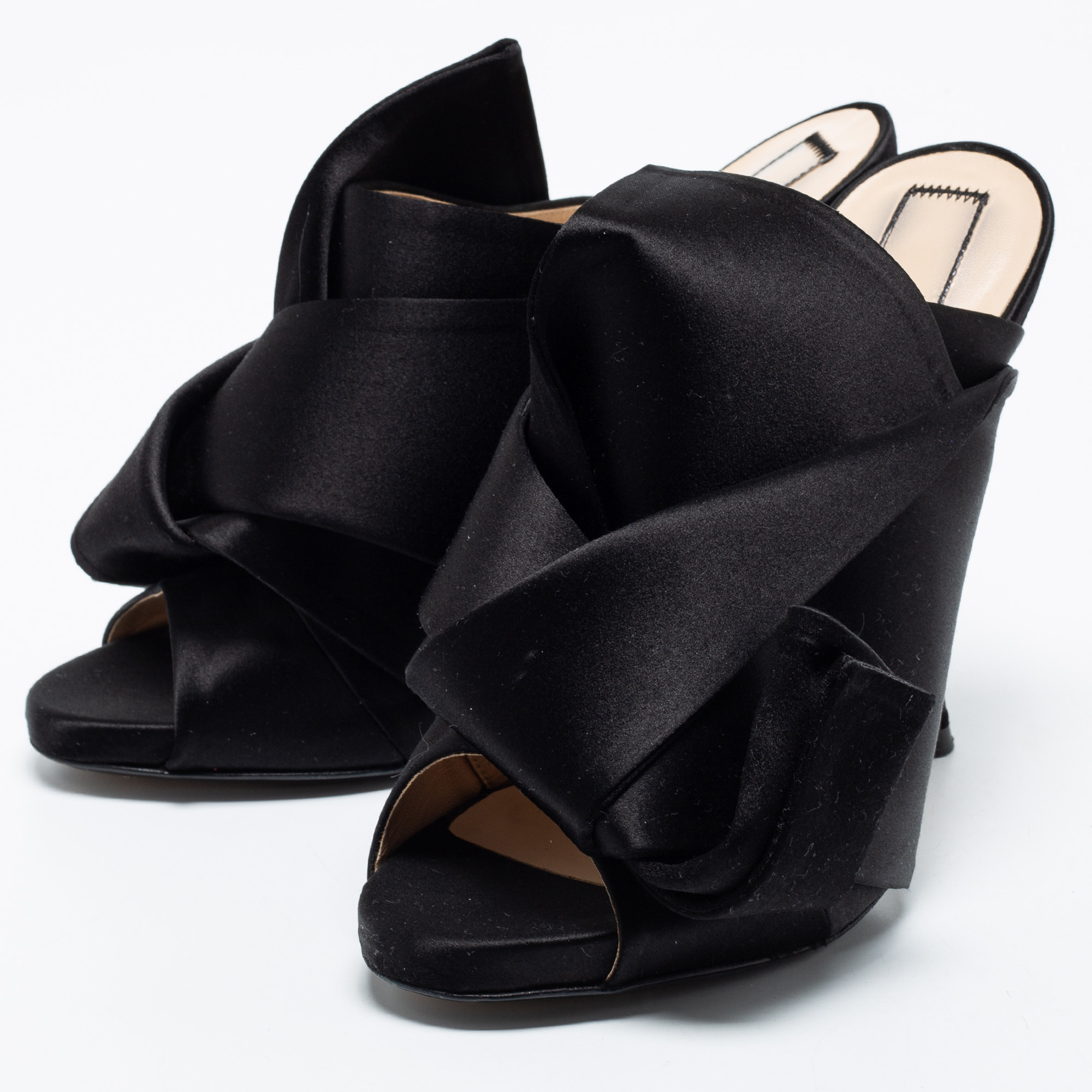 

Nº21 Black Satin Raso Knot Mules Size