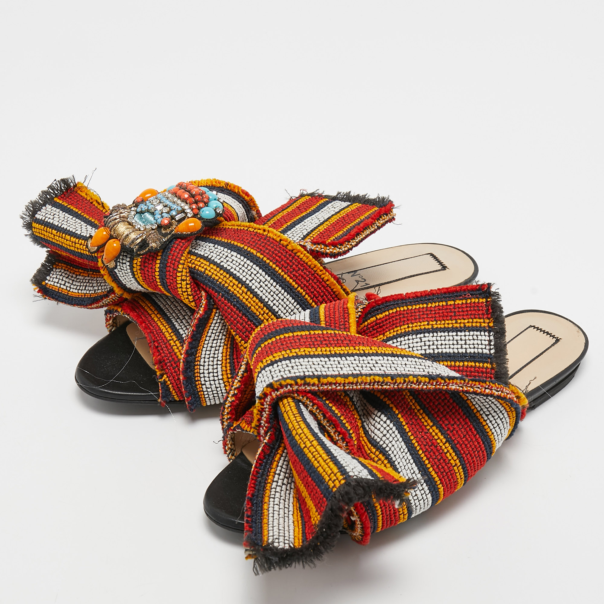 

Nº21 Multicolor Embroidered Fabric Knot Flat Slides Size