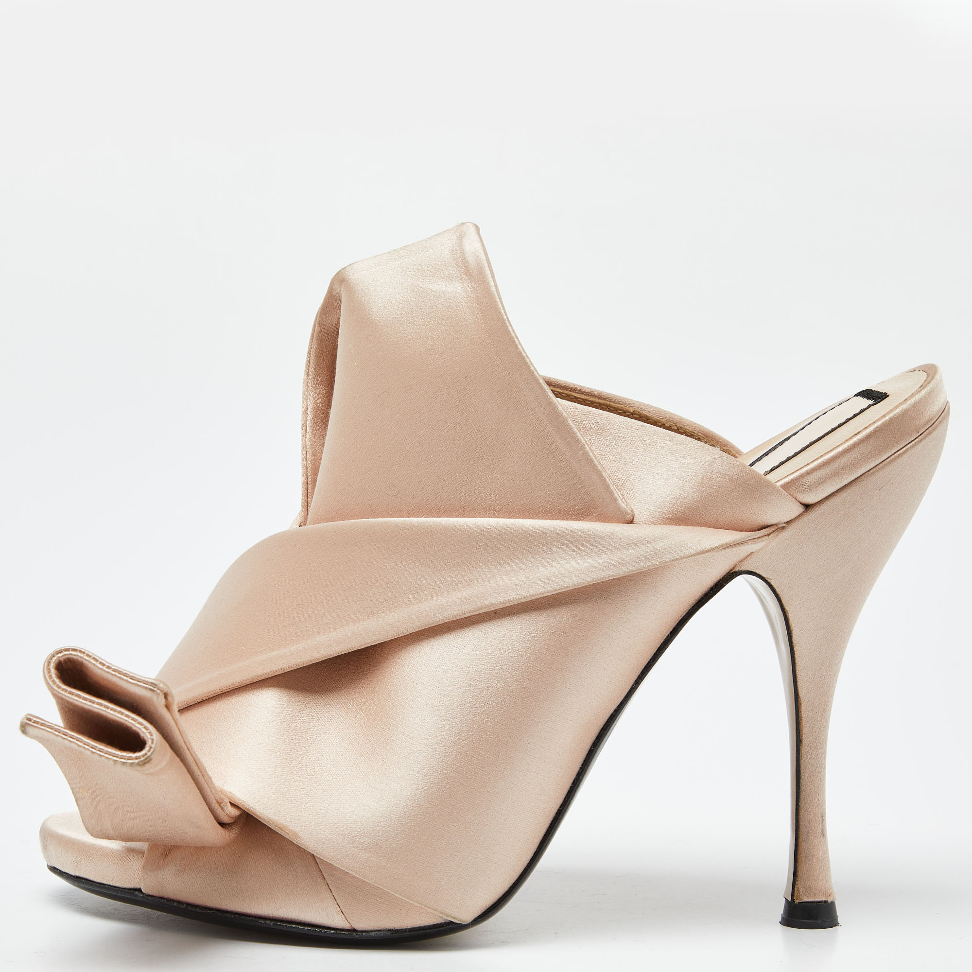 Pre-owned N°21 Beige Pleated Satin Ronny Mules Size 39