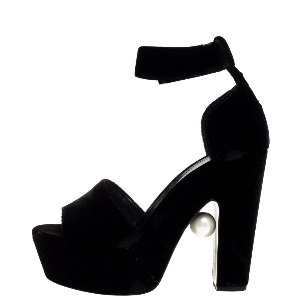 

Nicholas Kirkwood Black Velvet Pearl Embellished Ankle Cuff Platform Sandals Size