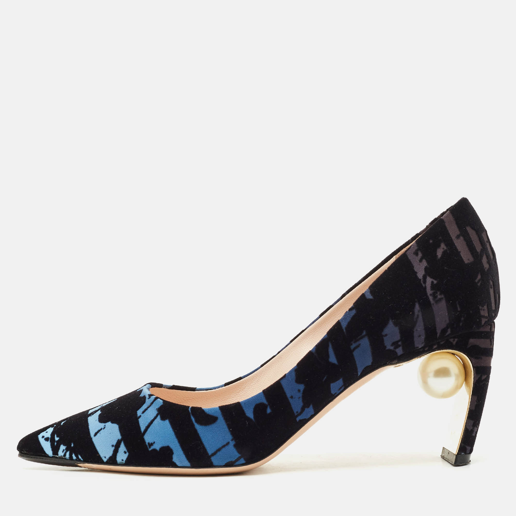 

Nicholas Kirkwood Black/Blue Velvet Pearl Embellished Pumps Size