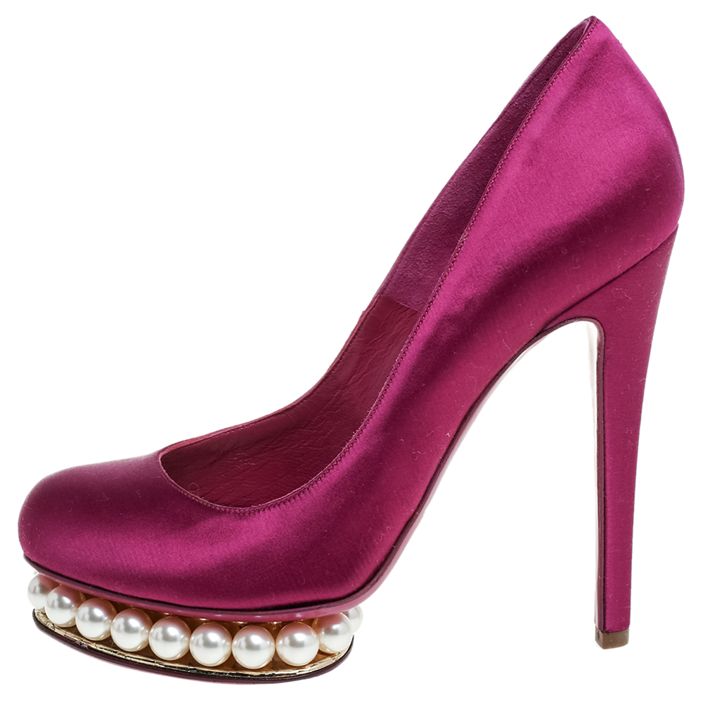 

Nicholas Kirkwood Fuchsia Satin Faux Pearl Embellished Platform Pumps Size, Pink