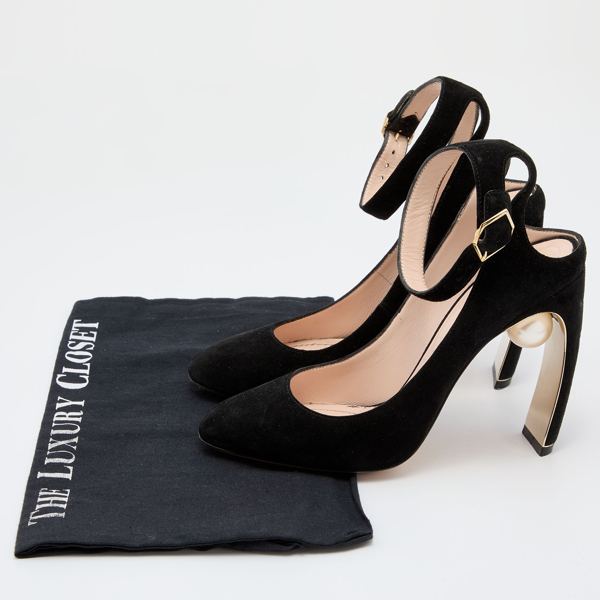 Nicholas Kirkwood Lola Pearl Pumps in Black Suede ref.1025640 - Joli Closet