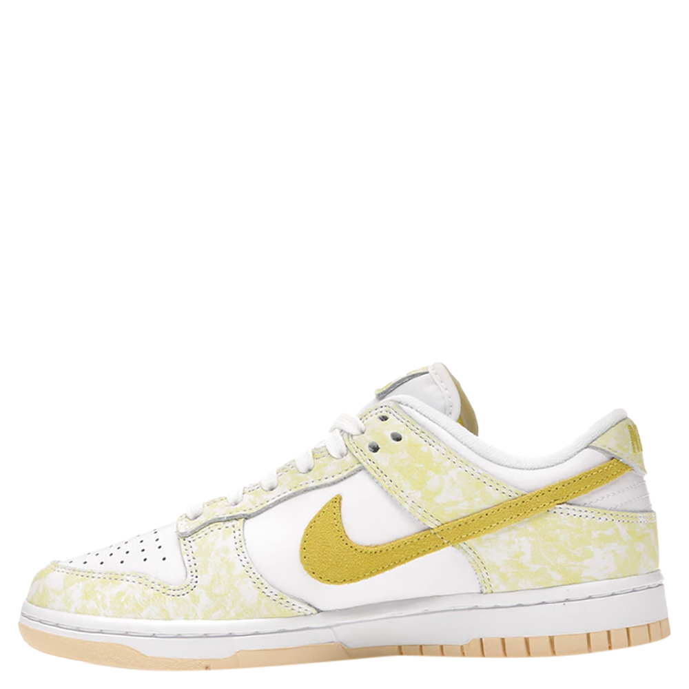 

Nike WMNS Dunk Low Yellow Strike Sneakers Size US 8.5W (EU