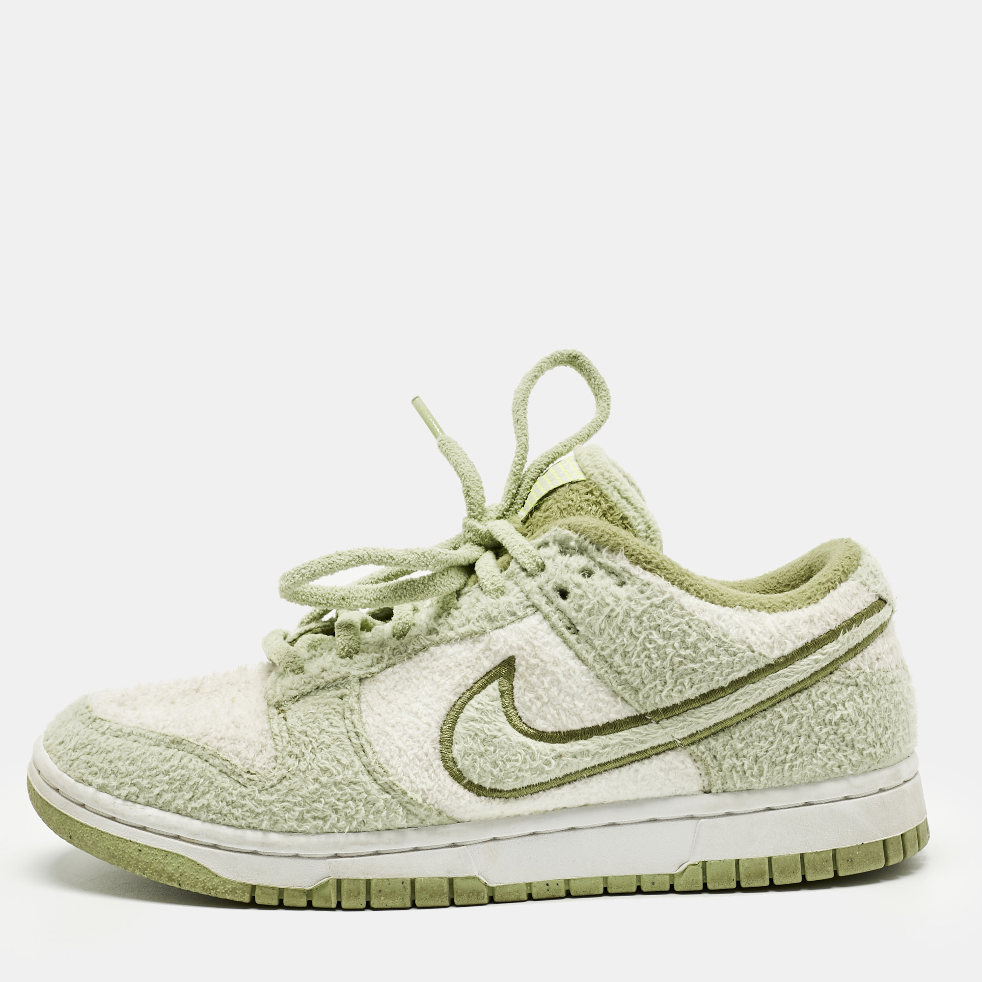 Pre-owned Nike Green/white Cotton Blend Dunk Low Se Cc "fleece Pack Sneakers Size 38