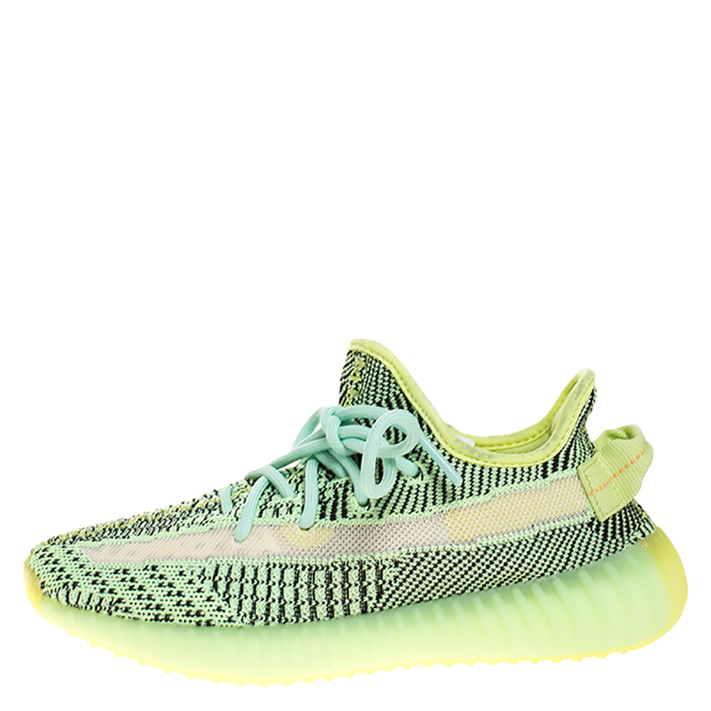 

Yeezy x Adidas Yeeree Cotton Knit Boost 350 V2 Sneakers Size, Green