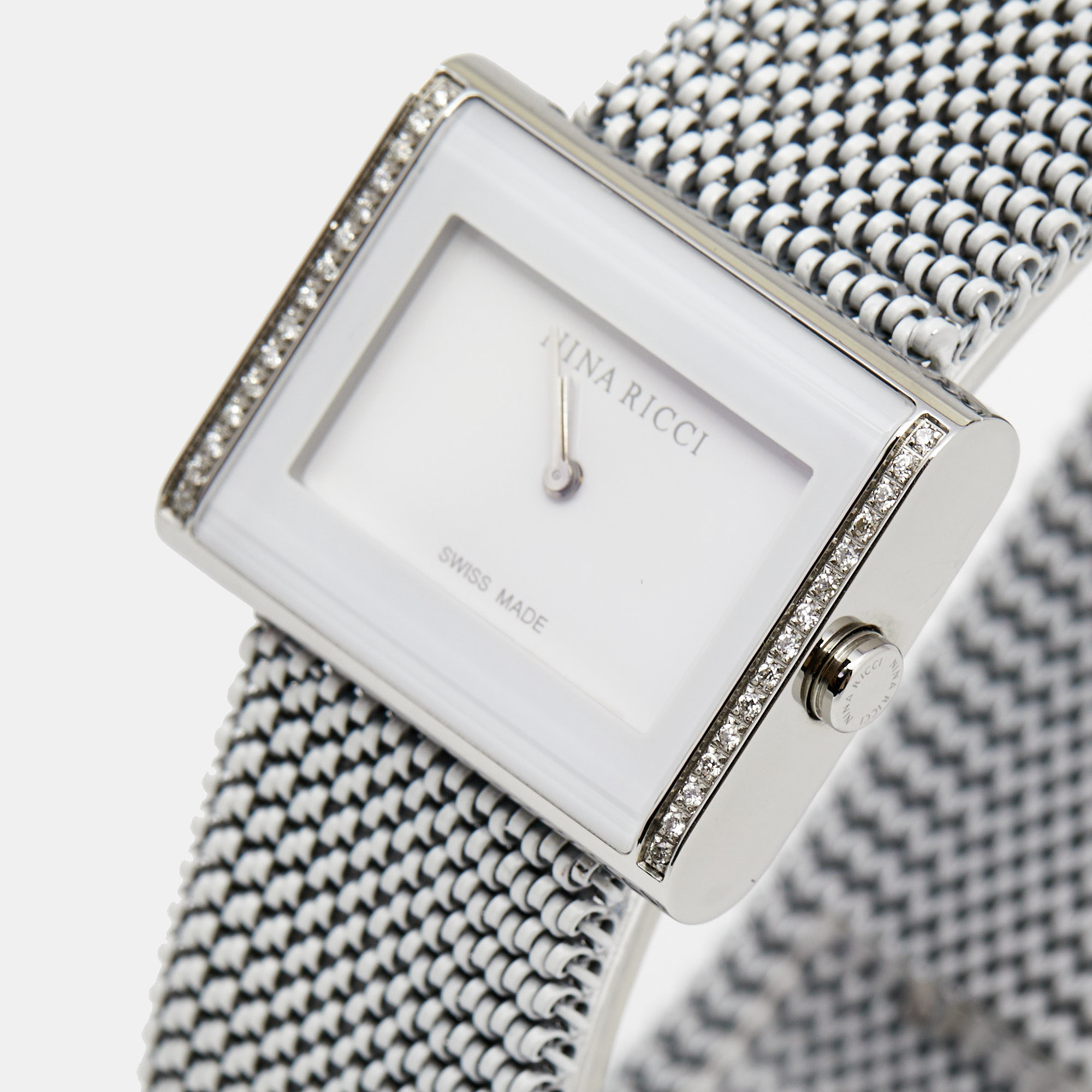 

Nina Ricci White Diamond Stainless Steel N025.72.20.60 Women's Wristwatch