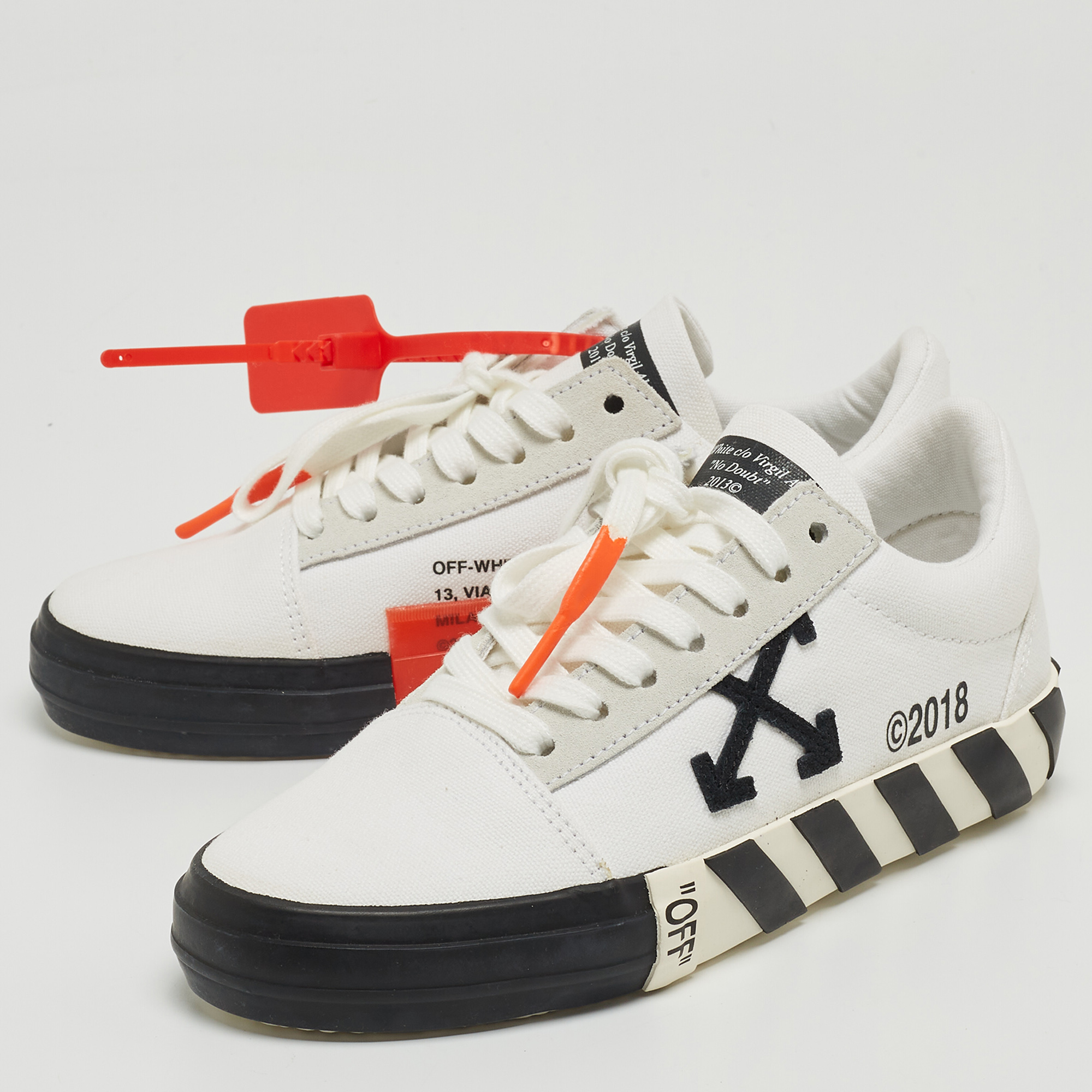 

Off-White White Canvas Oversized Low Top Sneakers Size