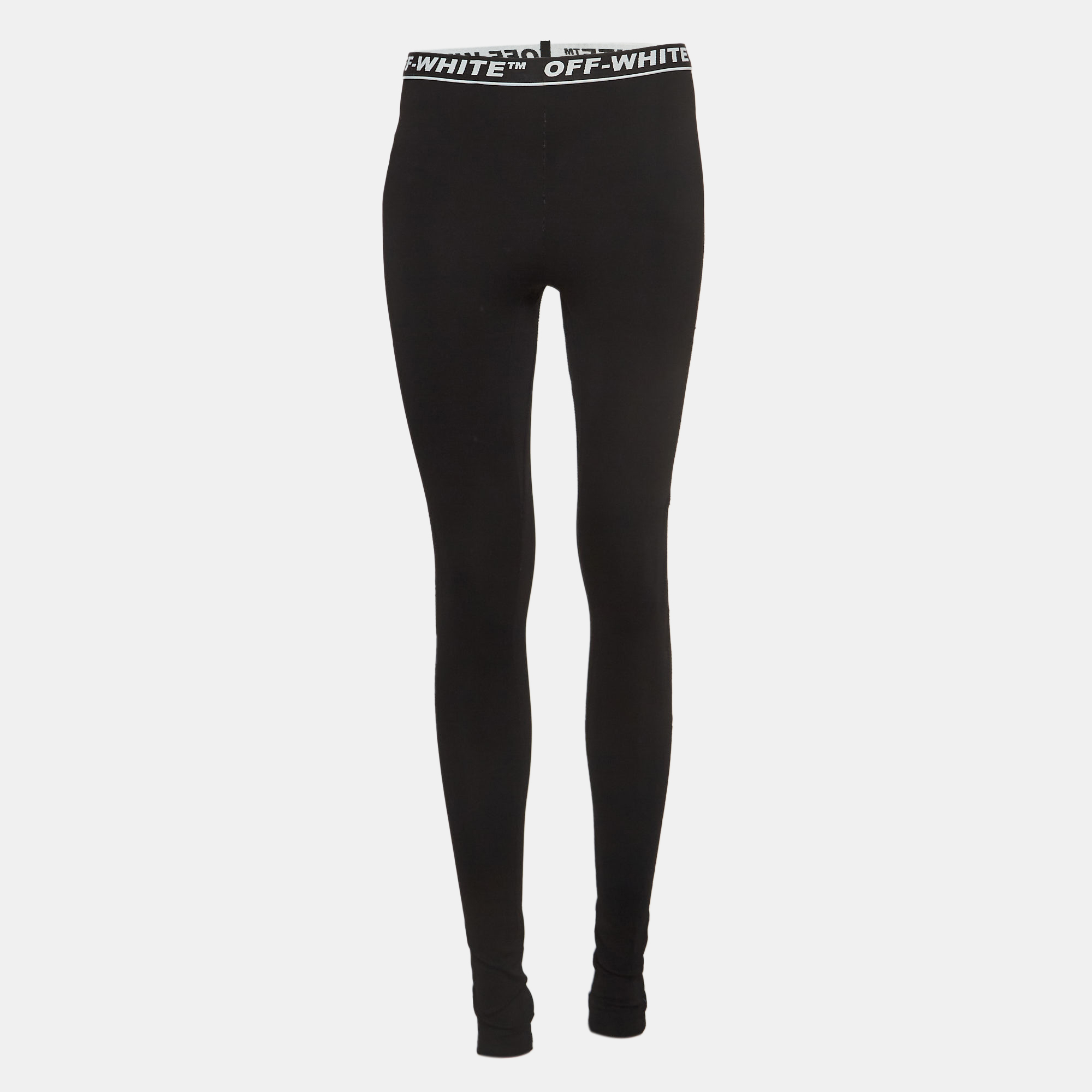 For your workout sessions lounging around or just running errands these leggings will come in handy multiple times. They are made from quality materials and have a good fit.