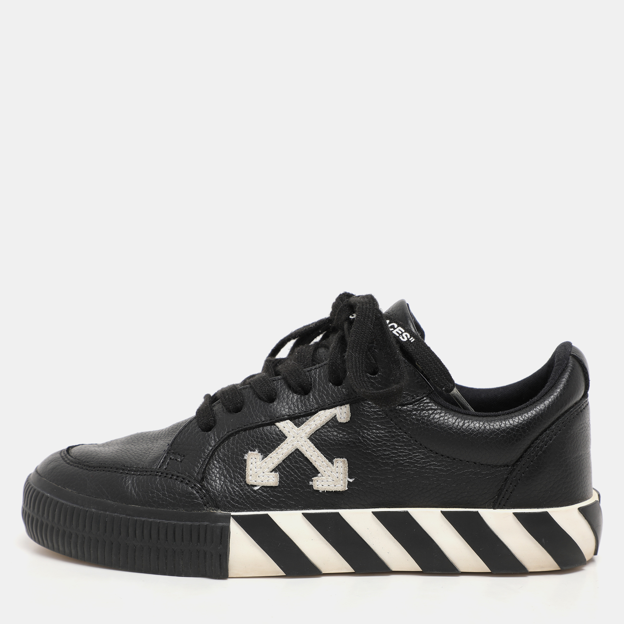 

Off-White Black Leather Vulcanised Low Top Sneakers Size