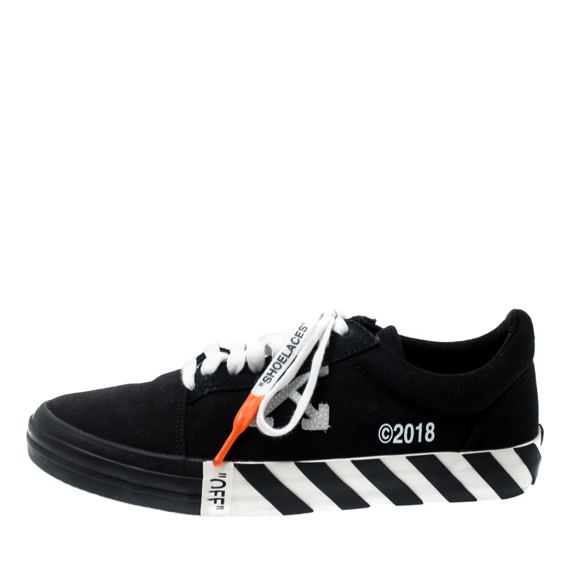 

Off-White C/O Virgil Abloh Monochrome Canvas Vulc Striped Sole Low Top Sneakers Size, Black