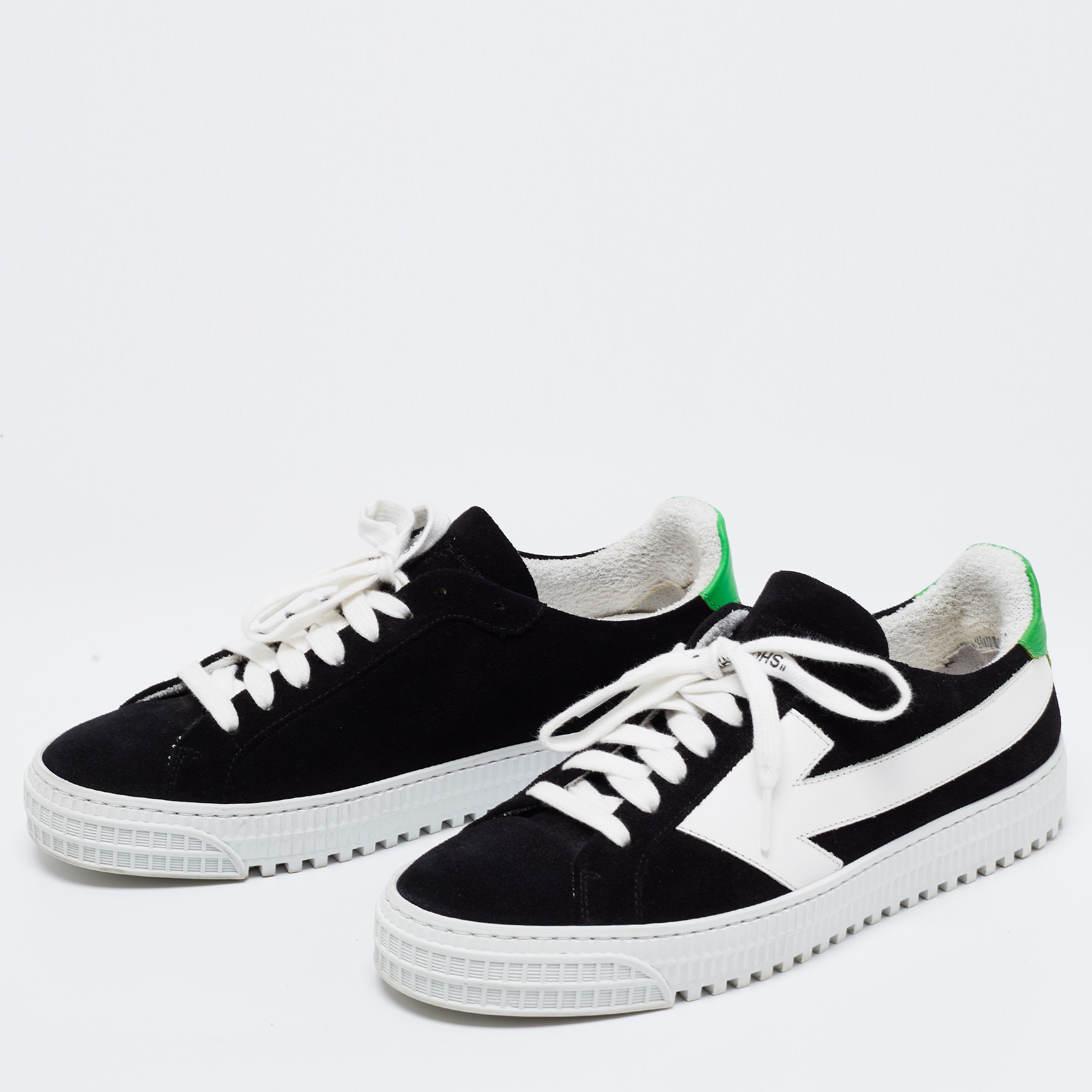 

Off-White Black Suede Arrow Low-Top Sneakers Size
