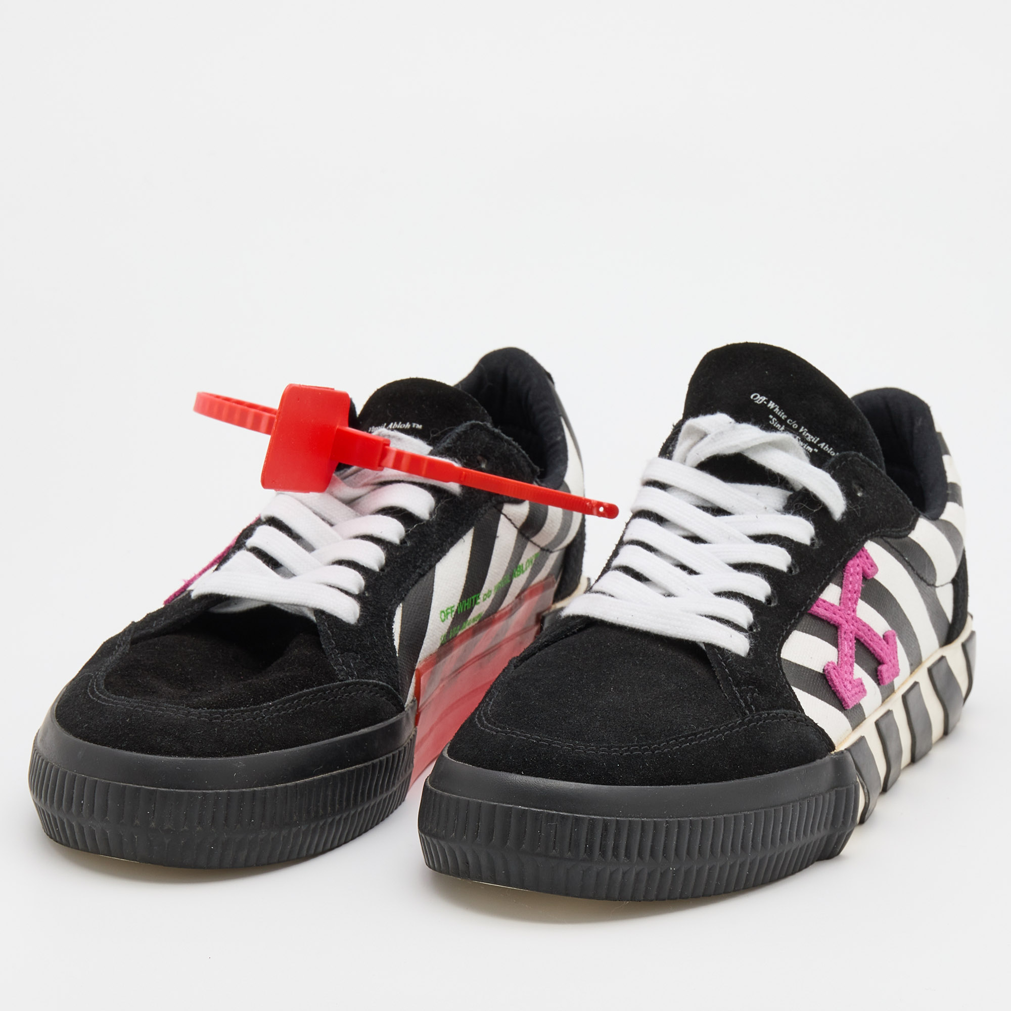 

Off-White Black/White Canvas and Suede Vulcanized Striped Low Top Sneakers Size
