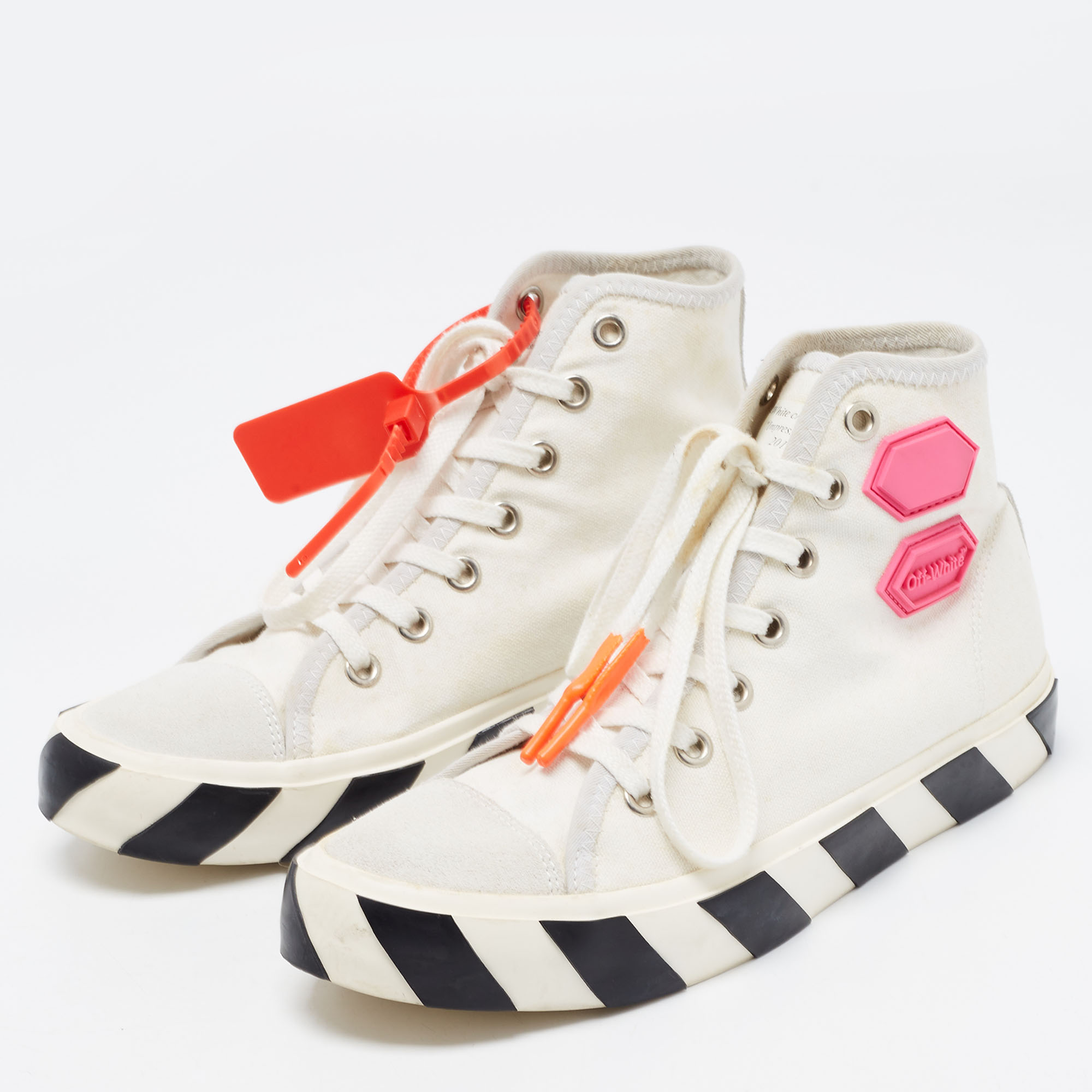 

Off White White/Grey Canvas and Suede High Top Arrow Sneakers Size