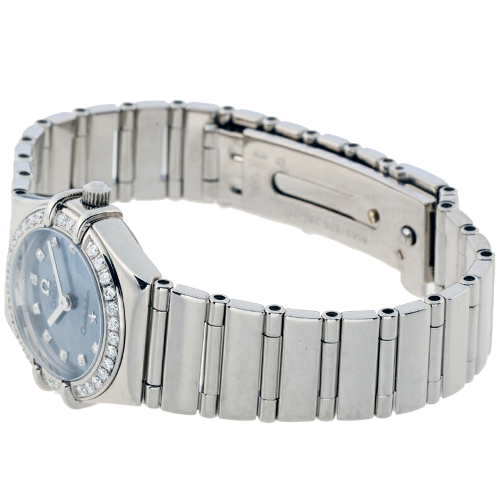 

Omega Blue MOP Diamonds 18K White Gold Constellation 1165.77.00 Women's Wristwatch 22.5 MM