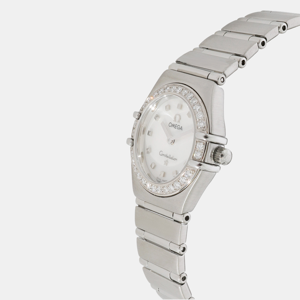 

Omega White Mother of Pearl Dial Stainless Steel Constellation 1465.71.00 Quartz Women's Wristwatch 22 mm