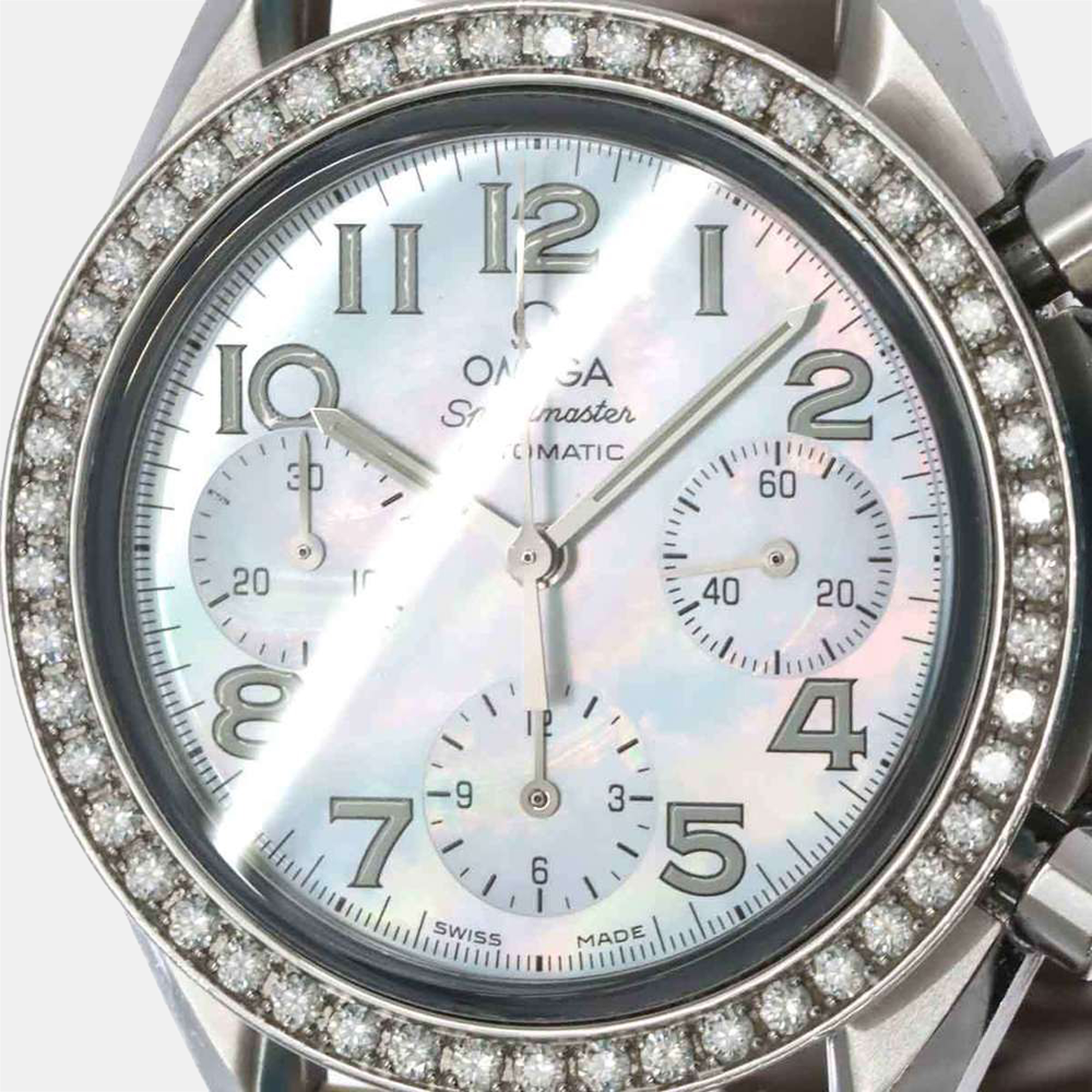 

Omega MOP Stainless Steel Diamonds Speedmaster 3815.70.36 Chronograph Women's Wristwatch 39 mm, White